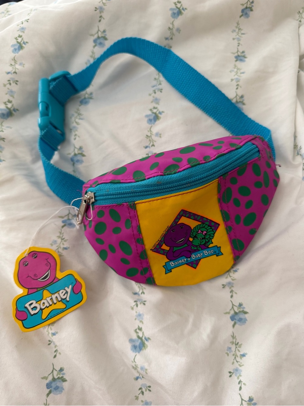 NWT vintage Barney Fanny Pack